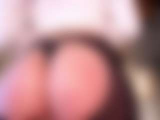 Live cam show with Aylin Millerxs - Fuck Machine on studioflirtlive.com