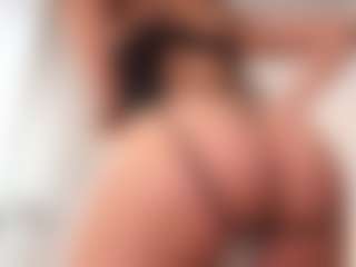 Live cam show with Aylin Millerxs - Fingering on sexylive.show