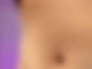 Live cam show with lucyy-rose - Petite on Camsoda