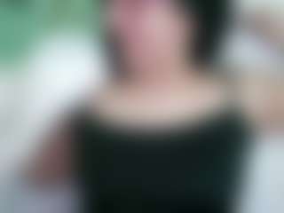 Live cam show with malishka20 - Ebony MILF on livesuperchat.net