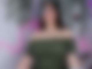 Live cam show with Samii Evans - Brown Hair on xheatlive.com