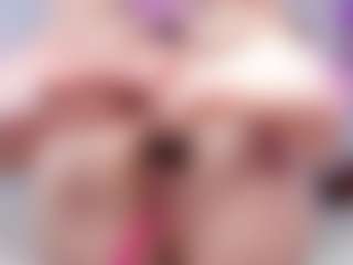 Live cam show with Samii Evans - Facial Piercings on camwithhim.com