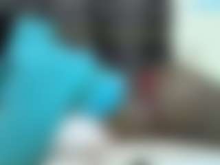 Show di cam dal vivo con Sella-bella - Facial su Camsoda