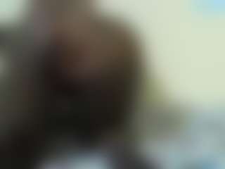 Live cam show with Sella-bella - Public Black on Hubzter Live