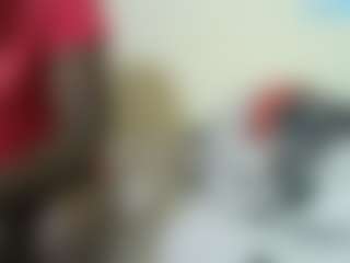 Live cam show with Sella-bella - Flashing on madthumbs