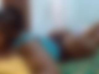 Live cam show with Sella-bella - Facial on Fit Hotties