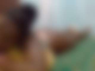 Live cam show with Sella-bella - Public Ebony on SpunkLive