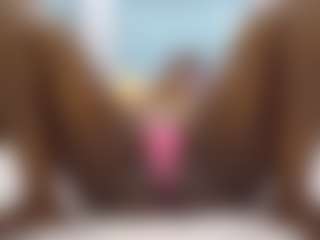 Live cam show with Sella-bella - Ass Clapping on luckytryst.com