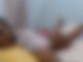 Live cam show with Sella-bella - Flashing on Hubzter Live