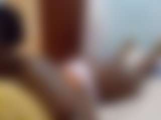 Live cam show with Sella-bella - Public Ebony on fuklive.com