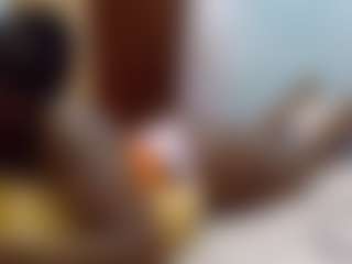 Live cam show with Sella-bella - Facial on Dolls Live