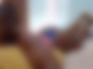 Live cam show with Sella-bella - Facial on livesuperchat.net