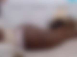 Live cam show with Sella-bella - Public Black on Cam Slut