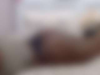 Live cam show with Sella-bella - Facial on Camsoda