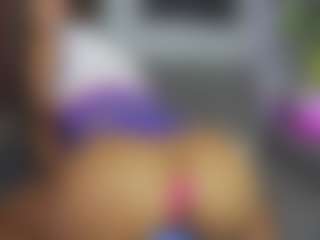 Live cam show with Catalina_goddess - Bedroom on Dare Cams
