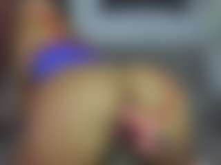 Live cam show with Catalina_goddess - Brown Hair on Strip Flash - Live Sex Shows