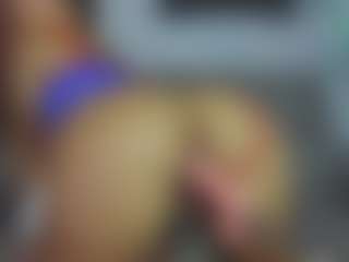 Live cam show with Catalina_goddess - Drinking on crypto-cams