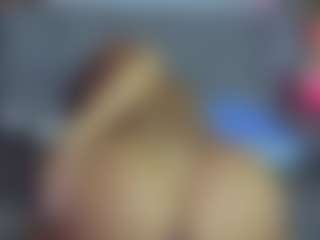 Live cam show with Catalina_goddess - Bedroom on Camsoda Late Night