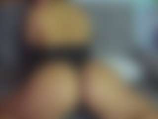 Live cam show with Catalina_goddess - Spank Brown Hair on Camsoda Late Night