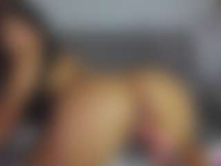 Live cam show with Catalina_goddess - Big Tits Brown Hair on Dare Cams