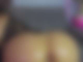 Live cam show with Catalina_goddess - Fingers on Dare Cams