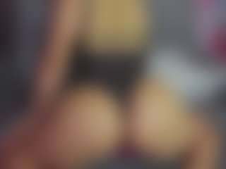 Live cam show with Catalina_goddess - Smoking on Dare Cams