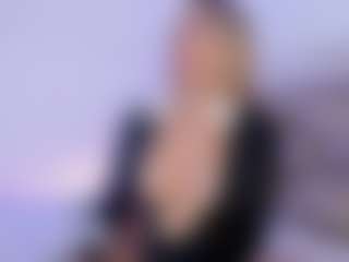 Live cam show with kailye - Green Eyes on Fit Hotties
