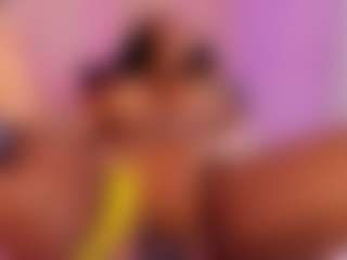 Live cam show with SARA - Squirt Big Tits on xxxlivecams.org