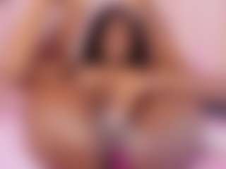 Live cam show with SARA - Bedroom Curvy on Dare Cams