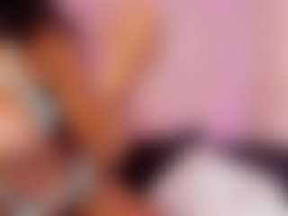 Live cam show with SARA - Athletic Young Adult on Camsoda