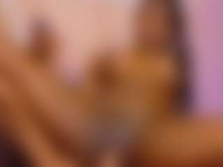 Live cam show with SARA - Oil on Soda Cam
