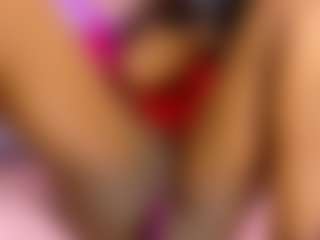 Live cam show with SARA - Tease Black on livesuperchat.net