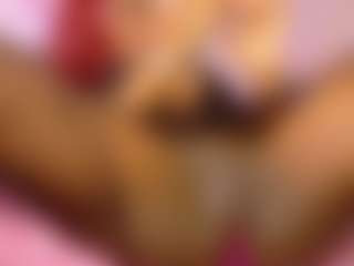 Live cam show with SARA - Black Blowjob on SquirtSoMuch