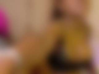 Live cam show with SARA - Ebony Toys on Camsoda | colombia