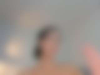 Live cam show with RebeccaBaxter - Thin on Camming Site