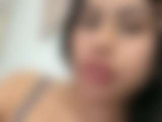 Thalia Fernandez's Live Sex Cam Show