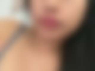 Thalia Fernandez's Live Sex Cam Show