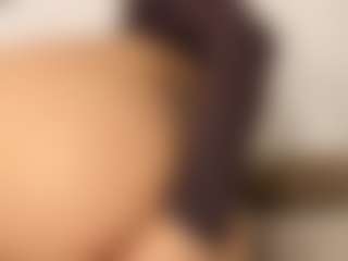 Live cam show with Thalia Fernandez - Skinny on Streamer API