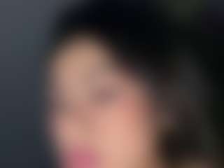 Thalia Fernandez's Live Sex Cam Show