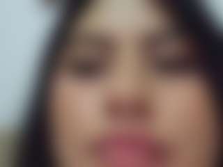 Live cam show with Thalia Fernandez - Strip Latina on livesuperchat.net | colombia