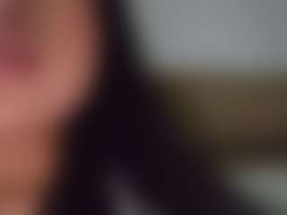 Thalia Fernandez's Live Sex Cam Show
