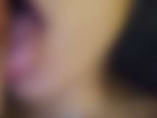 Thalia Fernandez's Live Sex Cam Show