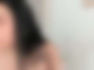 Thalia Fernandez's Live Sex Cam Show