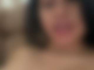 Thalia Fernandez's Live Sex Cam Show