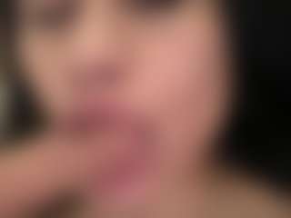 Thalia Fernandez's Live Sex Cam Show