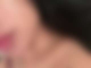 Thali's Live Sex Cam Show