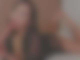 Live cam show with Isabela ⭐ - Brown Hair on xDating