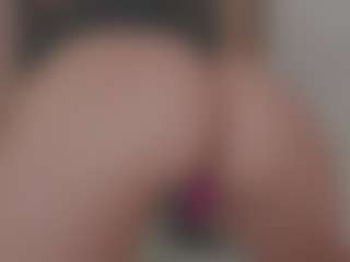 Live cam show with Isabela ⭐ - Gape on milfzrlive.com