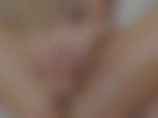 Live cam show with Isabela ⭐ - Facial Piercings on Latina Girls