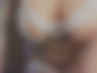 Isabela ⭐'s Live Sex Cam Show